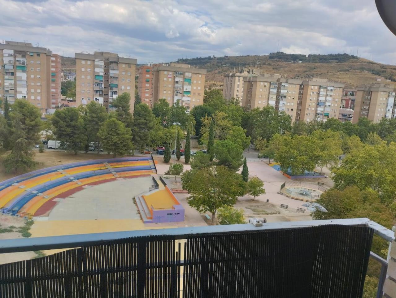 Spacious Room With Private Key And Wifi Granada Esterno foto